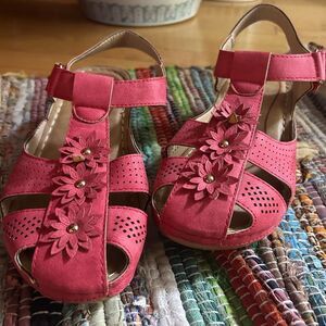 Elegant Pink Floral Women's Sandals Size 39/8